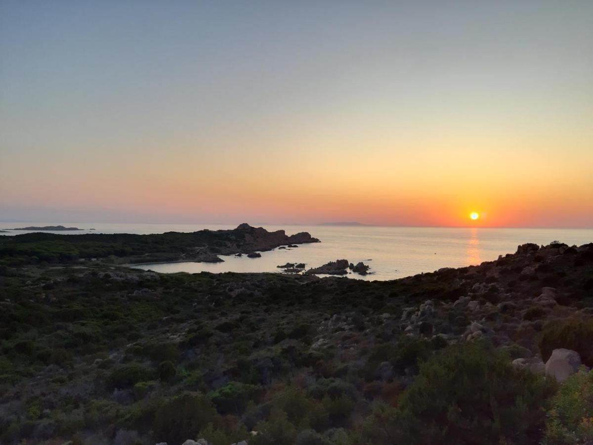 Appartamento Panoramico Calarossa Sardegna Isola Rossa Extérieur photo