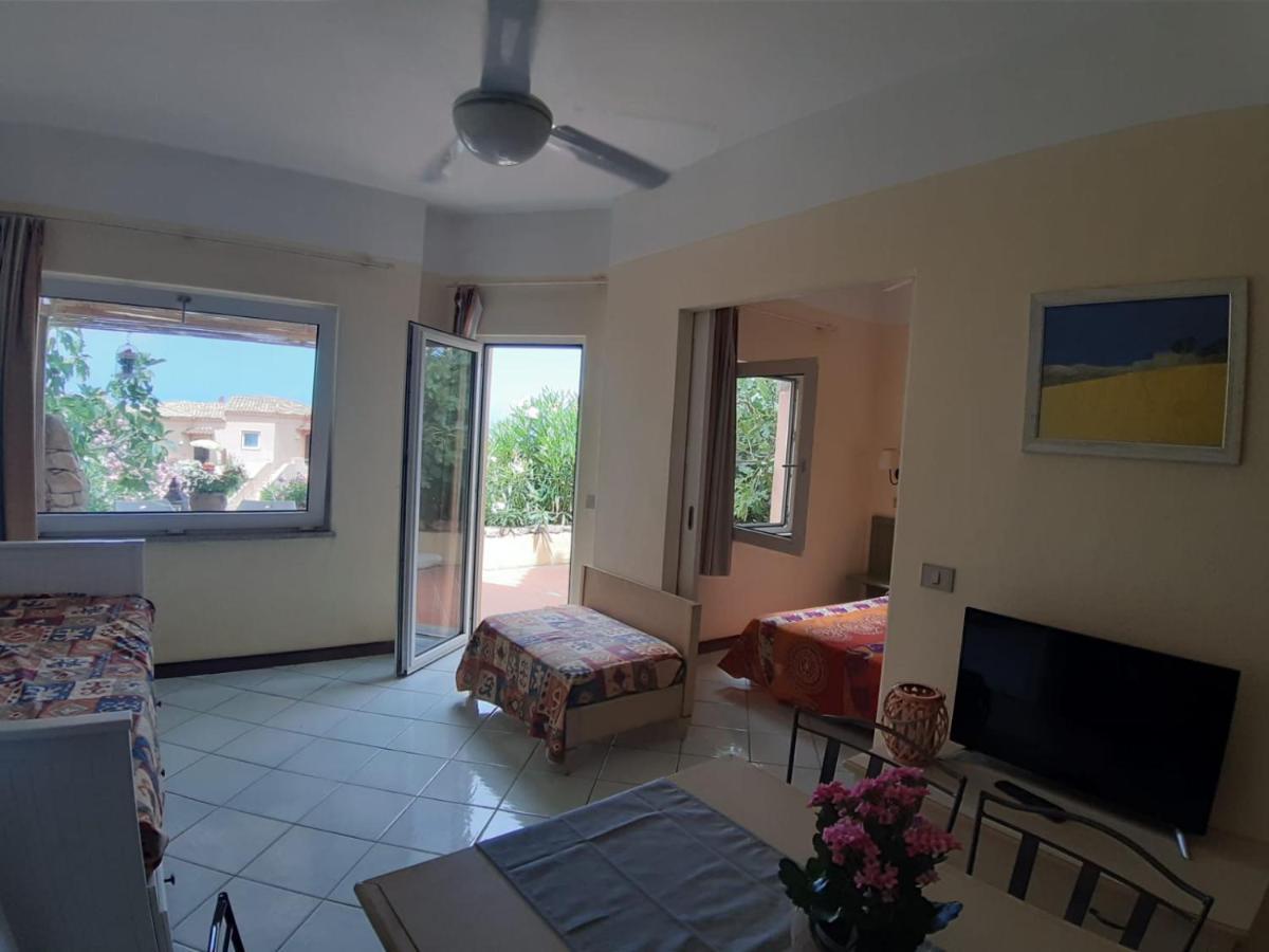 Appartamento Panoramico Calarossa Sardegna Isola Rossa Extérieur photo